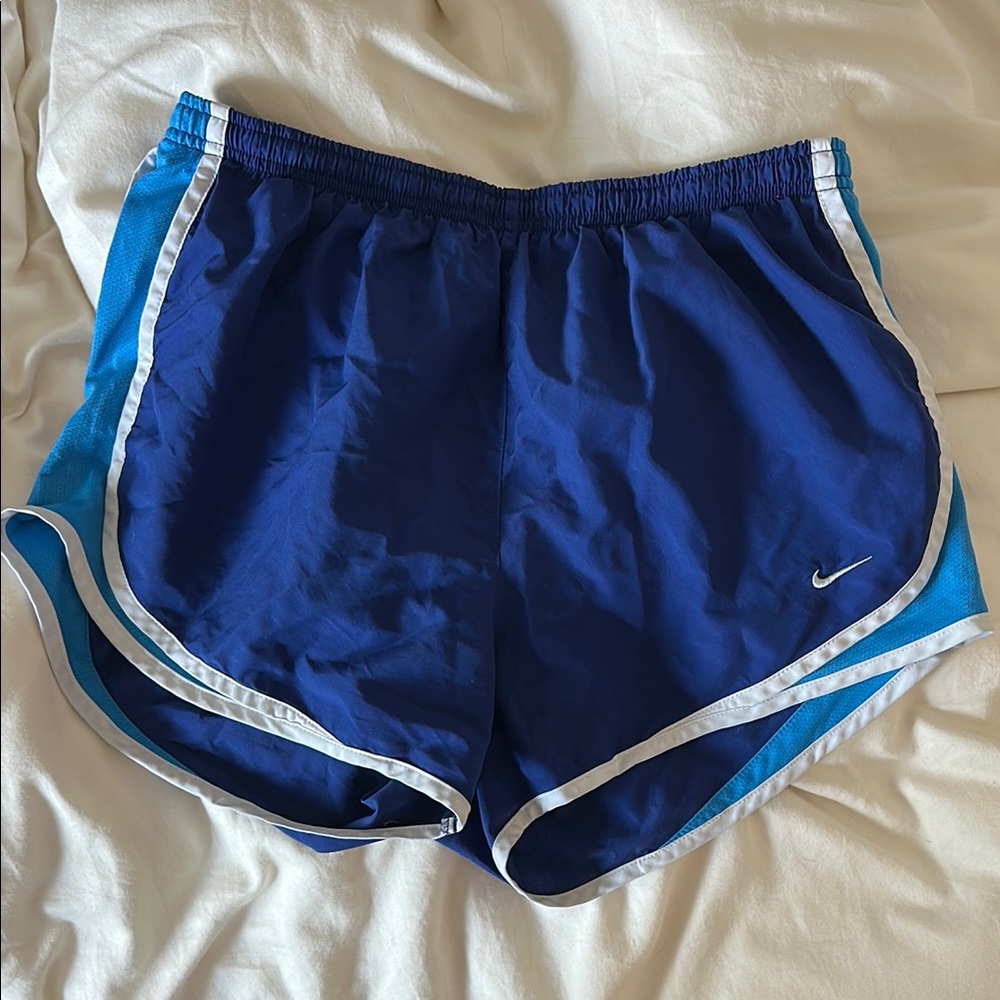 Nike Dri Fit Shorts Lightweight Performance size Medium